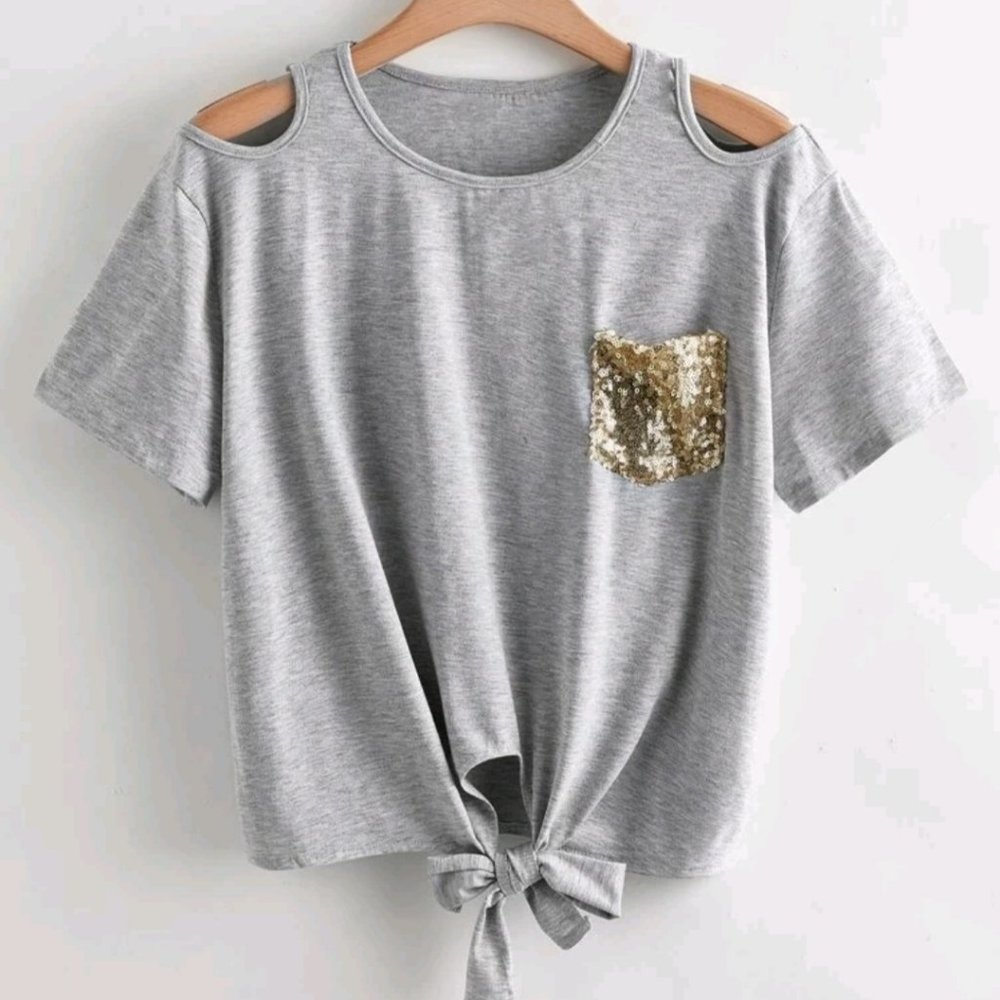Plus Cold Shoulder Contrast Sequin Pocket Knot Front Tee
